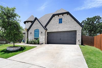 1053 Legacy Oaks, Joshua TX 76058