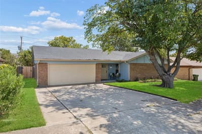 5608 Newman Drive, North Richland Hills TX 76180 - Photo 2