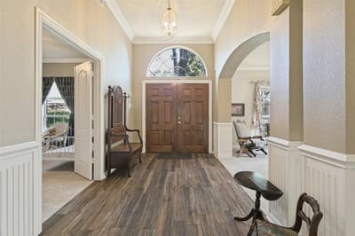 1814 Woodridge Drive, Arlington TX 76013 - Photo 3