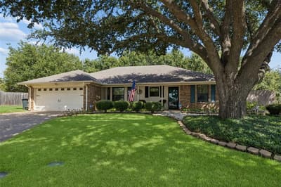 7416 Shady Hollow Court, North Richland Hills TX 76182 - Photo 2