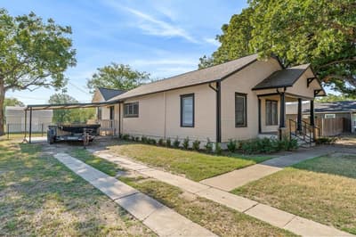 307 S Crockett Street, Edgewood TX 75117 - Photo 3