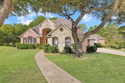 902 Glen Meadow Court, Garland TX 75044 - Photo 2