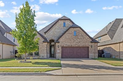 8416 Sandhill Crane Drive, Fort Worth TX 76118