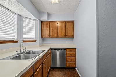 5211 Wild West Drive, Arlington TX 76017 - Photo 4