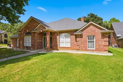 1005 Saint Andrews Drive, Mansfield TX 76063 - Photo 2