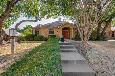 5212 Whispering Oaks Drive, Dallas TX 75236 - Photo 2