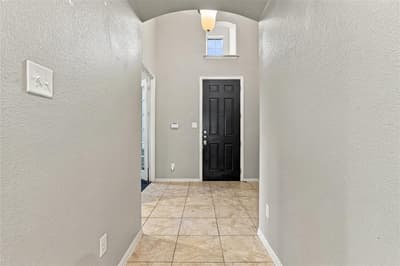 1136 Crest Meadow Drive, Fort Worth TX 76052 - Photo 2