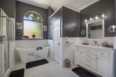 101 Boulder Creek Drive, DeSoto TX 75115 - Photo 2