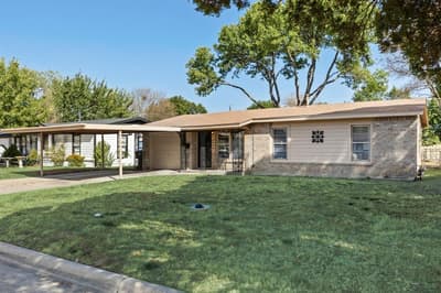 5533 Burton Avenue, Fort Worth TX 76119 - Photo 4