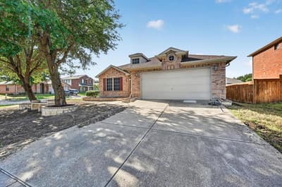 3203 Yeltes, Grand Prairie TX 75054 - Photo 2