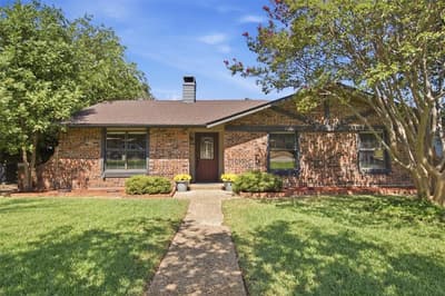 2929 Spring Brook Drive, Garland TX 75044 - Photo 2