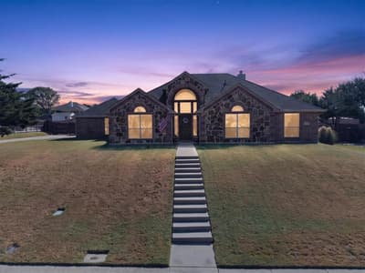 6460 Fox Run Dr., Midlothian TX 76065