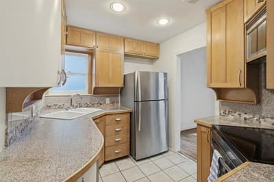6815 E Grand Avenue, Dallas TX 75223 - Photo 2