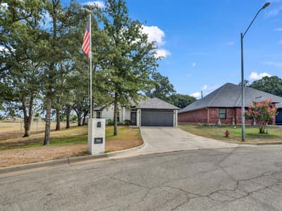 780 Stribling Circle, Azle TX 76020 - Photo 4