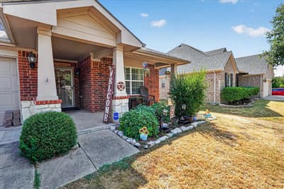 521 Leatherman Drive, Saginaw TX 76179 - Photo 3