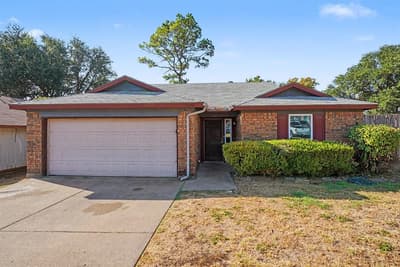 7500 Little Rock Lane, Fort Worth TX 76120