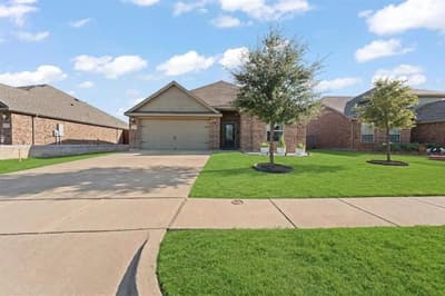 1529 Millennium Drive, Crowley TX 76036
