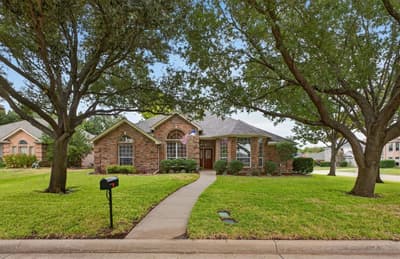 1600 Churchill Lane, Mansfield TX 76063