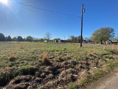 421 Kelly Lane, Seven Points TX 75143