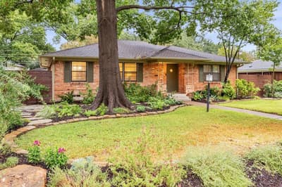 10215 Vinemont Street, Dallas TX 75218 - Photo 2