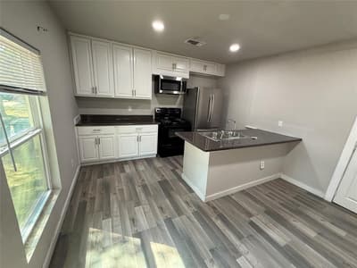 2826 Mcgee Street, Fort Worth TX 76112 - Photo 4