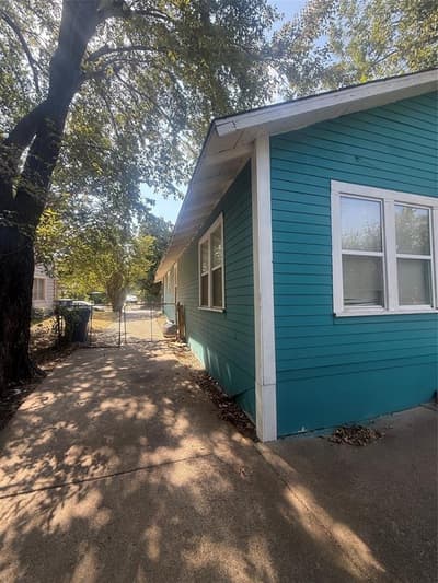2925 Lenway Street, Dallas TX 75215 - Photo 3