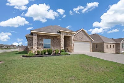 418 War Emblem Lane, Waxahachie TX 75165 - Photo 2