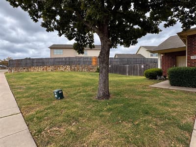 1225 Grand Central Parkway, Fort Worth TX 76131 - Photo 2