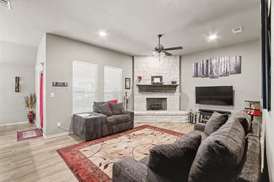 3907 Del Rio Court, Granbury TX 76049 - Photo 5