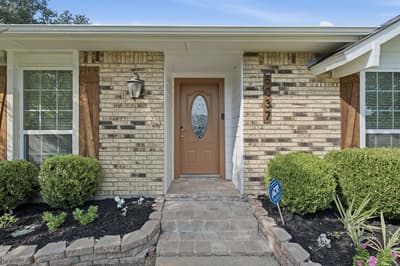 5037 Blue Glen Drive, The Colony TX 75056 - Photo 3