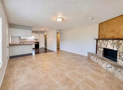 915 Lemontree Drive, Arlington TX 76017 - Photo 5
