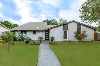 407 Pleasant Valley Lane, Richardson TX 75080
