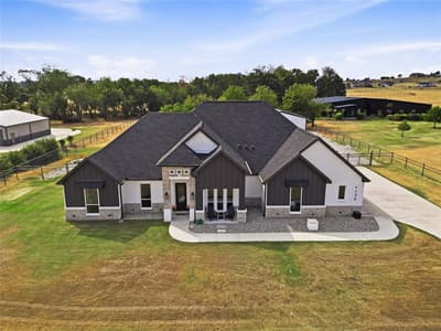 1135 Paradise Parkway, Poolville TX 76487