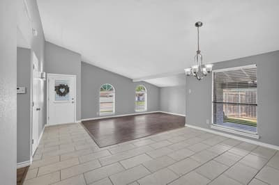4721 Woodfield Drive, Arlington TX 76016 - Photo 5