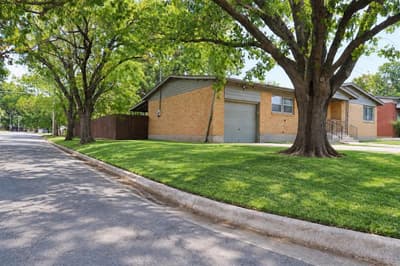 6301 Greenlee Street, Fort Worth TX 76112