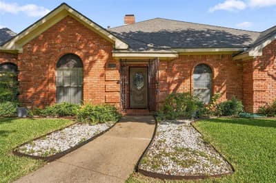 1525 Nettleton Drive, DeSoto TX 75115 - Photo 2