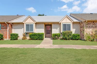 4 E Mountain Creek Court # 11, Grand Prairie TX 75052