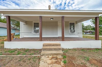 1801 W Bond Street, Denison TX 75020 - Photo 2