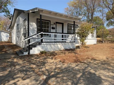 2913 Avenue A, Fort Worth TX 76105 - Photo 2