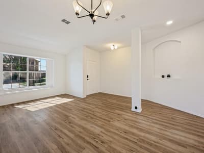 1309 Dundee Drive, Arlington TX 76002 - Photo 3