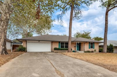 1585 E Kiest Boulevard, Dallas TX 75216