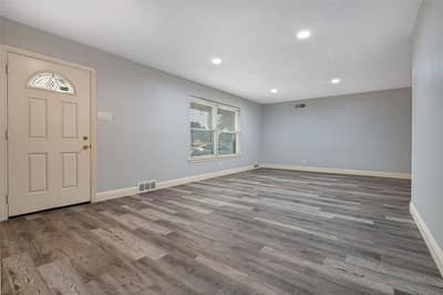1585 E Kiest Boulevard, Dallas TX 75216 - Photo 4