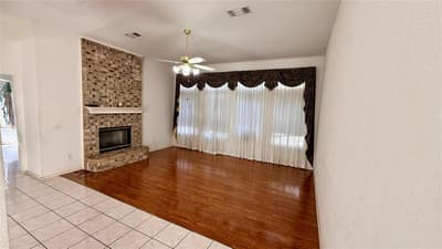 6200 Pierce Arrow Drive, Arlington TX 76001 - Photo 2