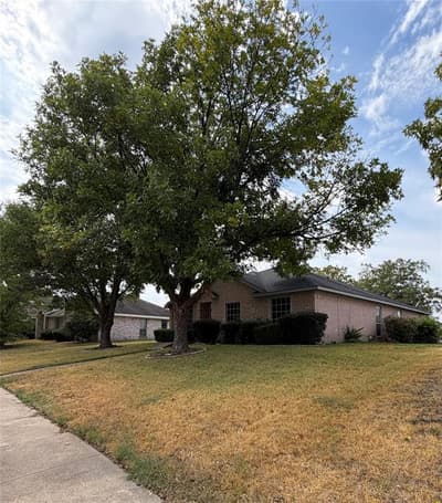 1013 Wentwood Drive, DeSoto TX 75115 - Photo 3