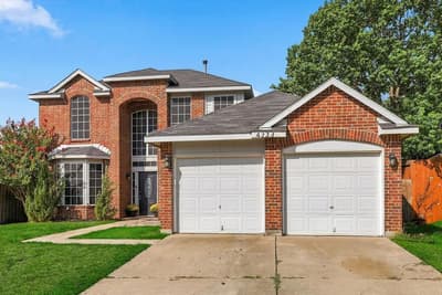 4323 Briar Hill Drive, Grand Prairie TX 75052 - Photo 4