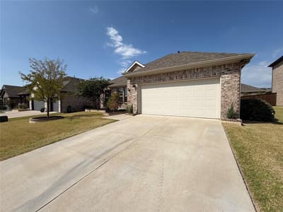 5417 Highview Court, Haltom City TX 76137 - Photo 3