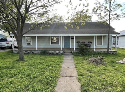 903 14th Street, Honey Grove TX 75446