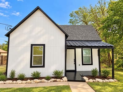131 Elder Street, Waxahachie TX 75165