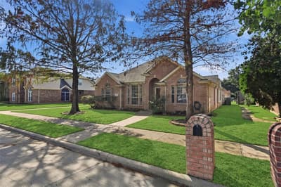 416 Kyle Lane, Lewisville TX 75067 - Photo 2