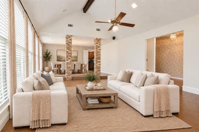 5725 Trails Edge Court, Arlington TX 76017 - Photo 4